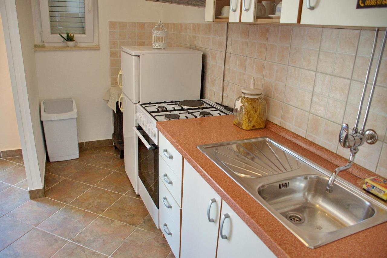 Two Bedroom Apartments Elvira Novalja Exterior photo