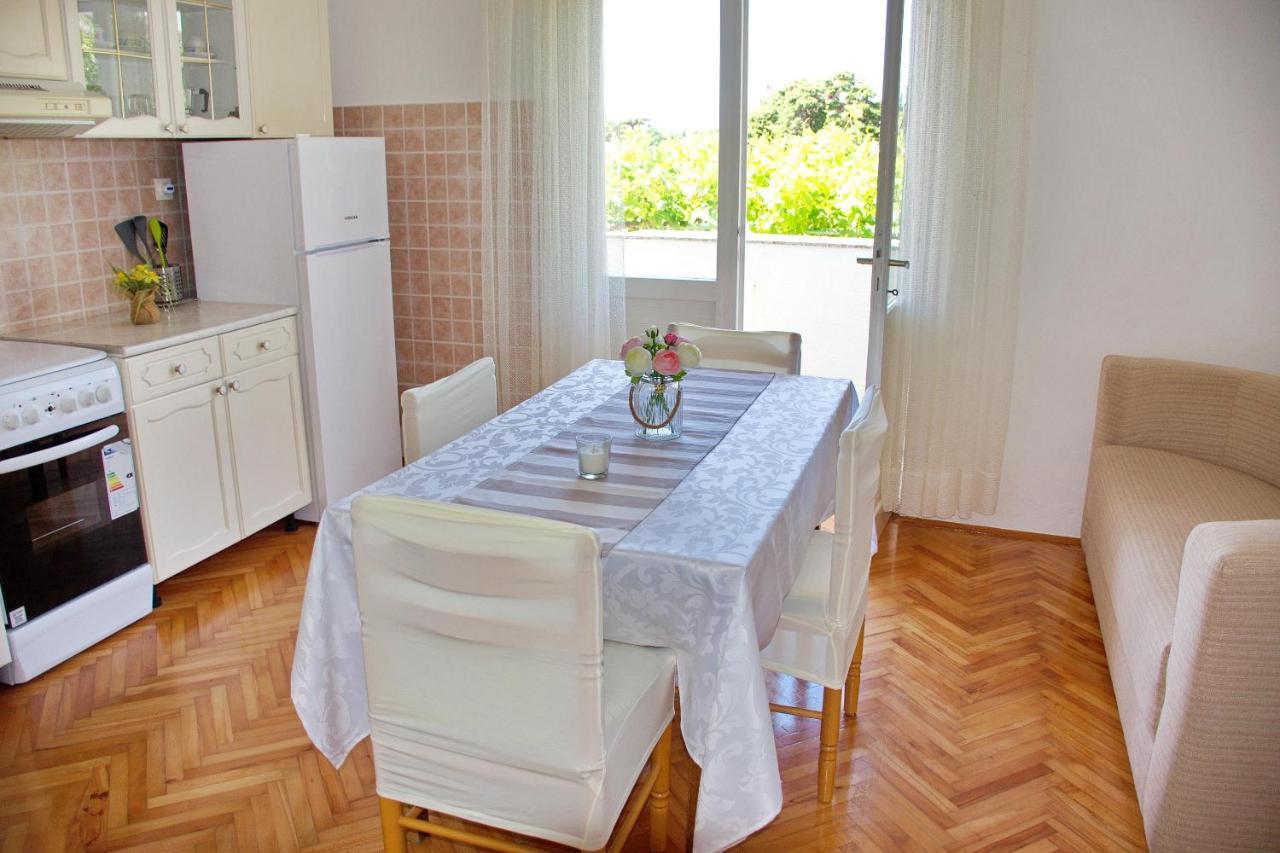 Two Bedroom Apartments Elvira Novalja Exterior photo