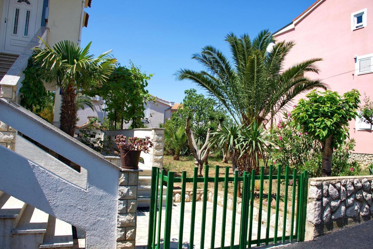 Two Bedroom Apartments Elvira Novalja Exterior photo