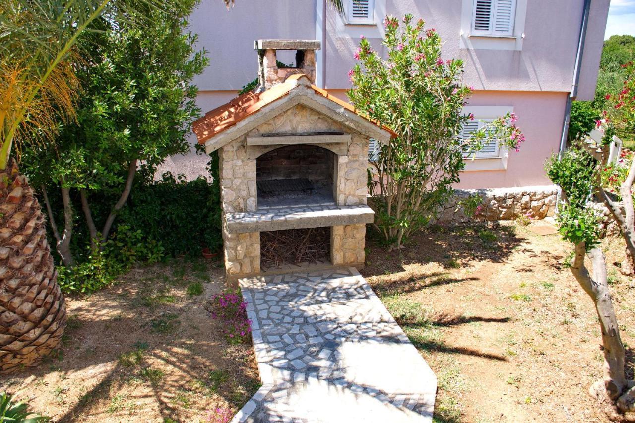Two Bedroom Apartments Elvira Novalja Exterior photo